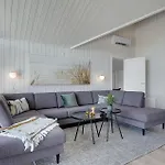 Awesome In Henne With Kitchen 헨느스트랜드