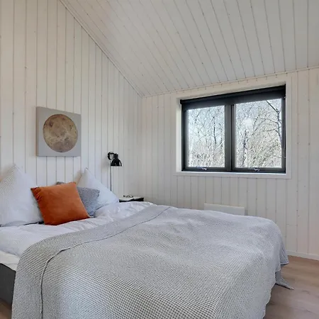 Awesome In Henne With Kitchen Holiday home Henne Strand