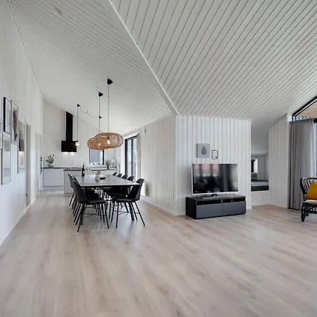 Awesome In Henne With Kitchen *