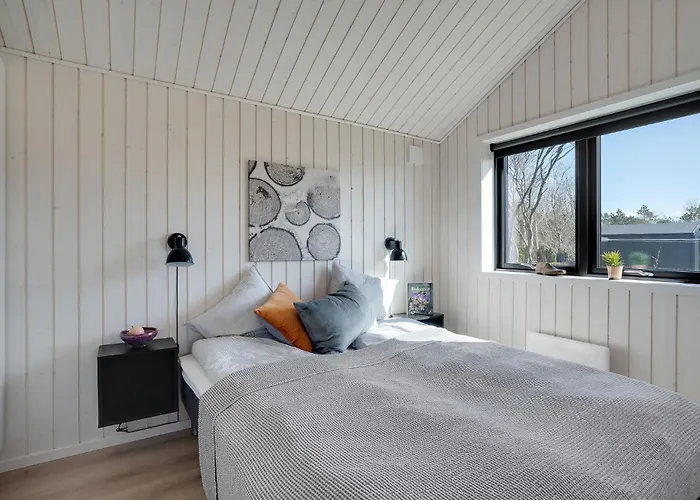 Holiday home Awesome In Henne With Kitchen *