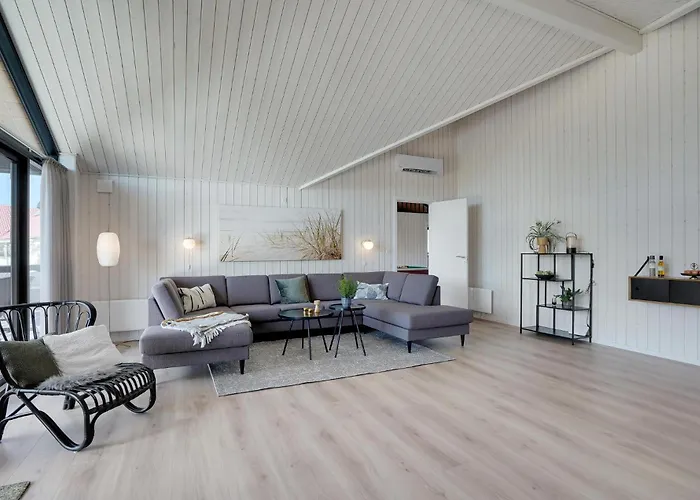 Awesome In Henne With Kitchen Holiday home